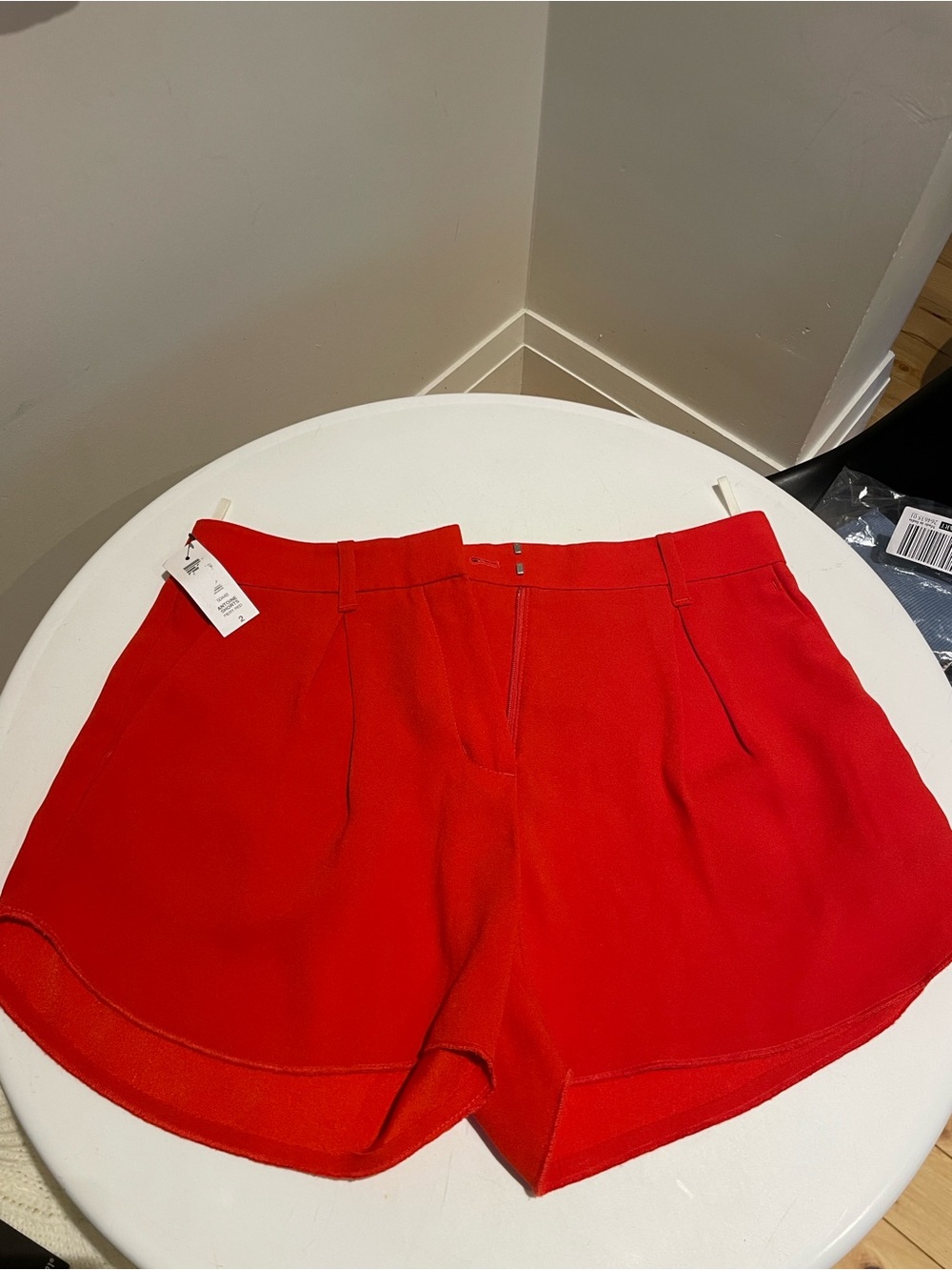 Aritzia Babaton NWT Red crepe Shorts